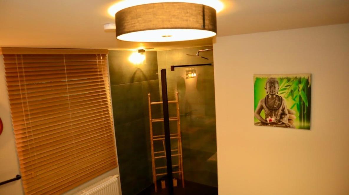 Apartamento Le Harini Manhay Exterior foto
